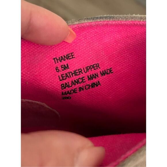 Betsy Johnson Thanee Booties Platform Taupe Suede 6.5M - Picture 12 of 13